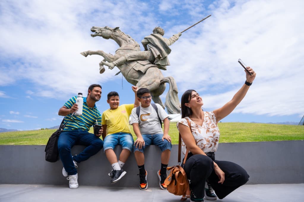 Monumento Facundo Quiroga